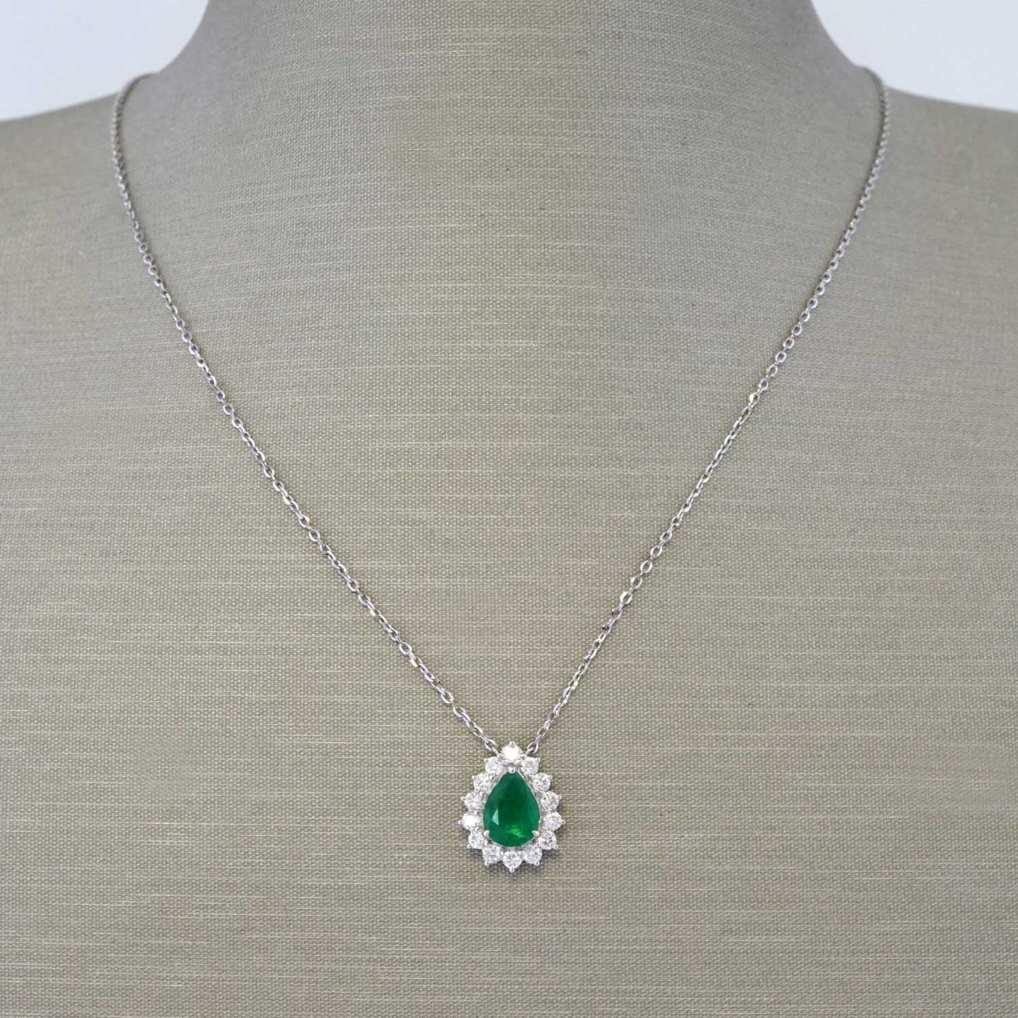 14k White Gold Diamond Green Almond Chain image 1