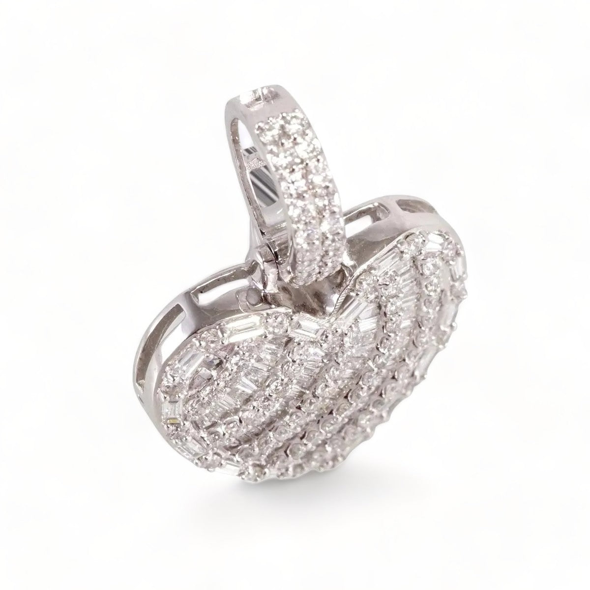 14k White Gold Diamond Pendant image 0