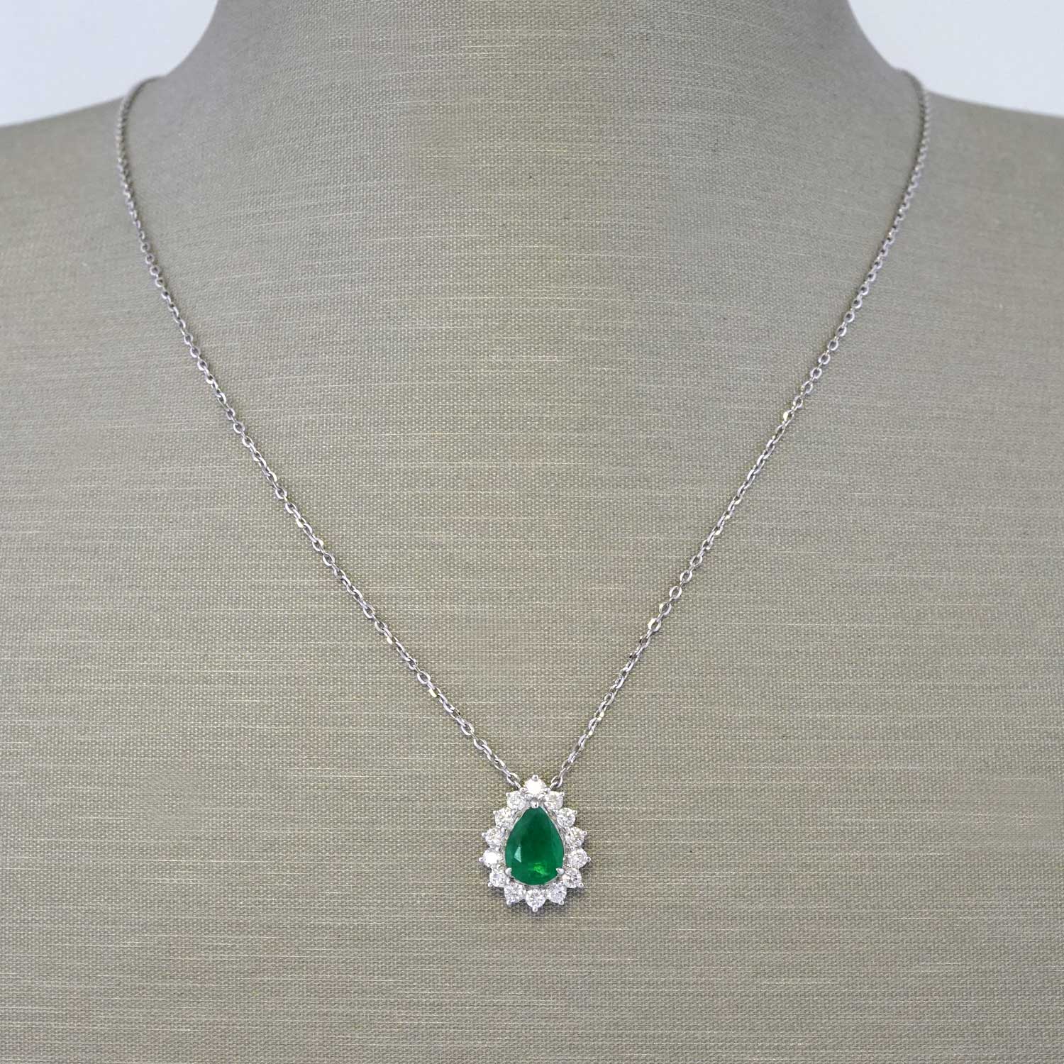 14k White Gold Diamond Green Almond Chain image 1