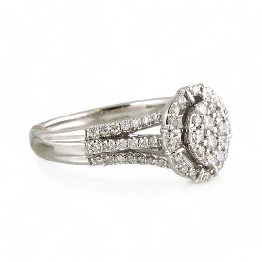 10k White Gold Diamond Round Ring image 1